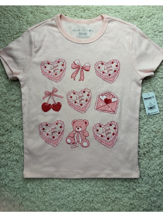 Social Edition Tops - WMNS Small (4-6) Social Edition Tee NWT